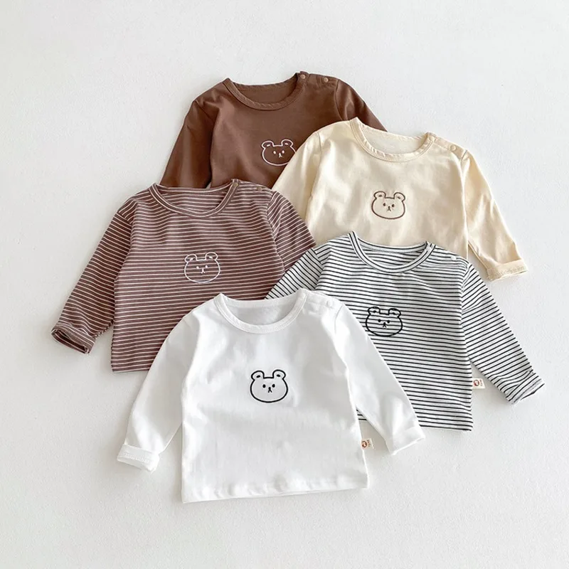 ぷっくりくまプリント長袖クルーネックTシャツ