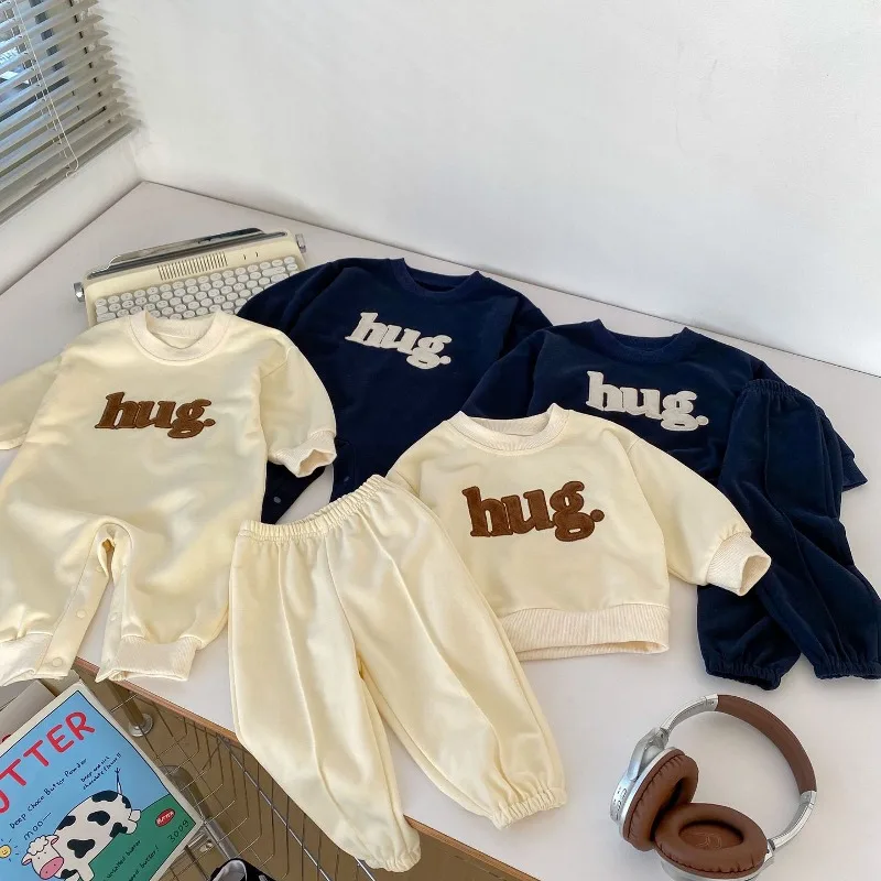 ハグロゴ刺繍長袖スウェットセットアップ