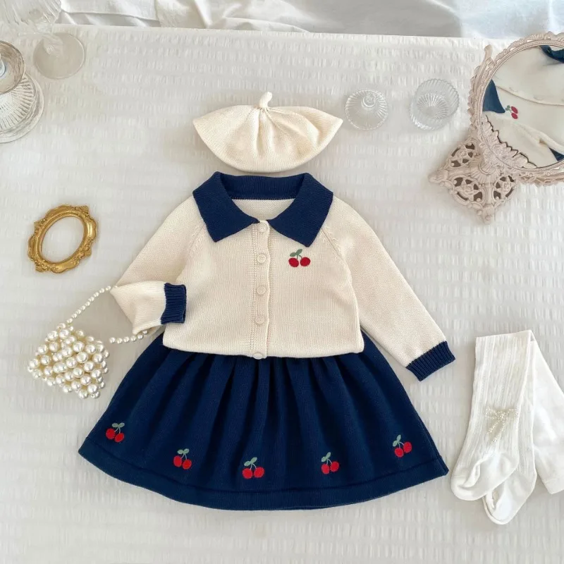 チェリー刺繍襟付きニットカーディガンスカートセット
