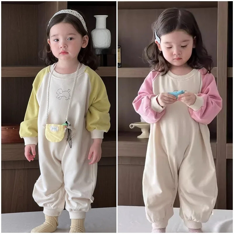ワンちゃん配色ラグラン長袖カバーオール