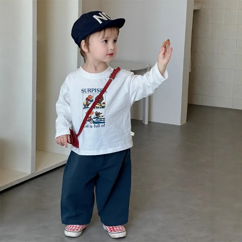 カトゥーンプリント長袖Tシャツロングパンツセットアップ