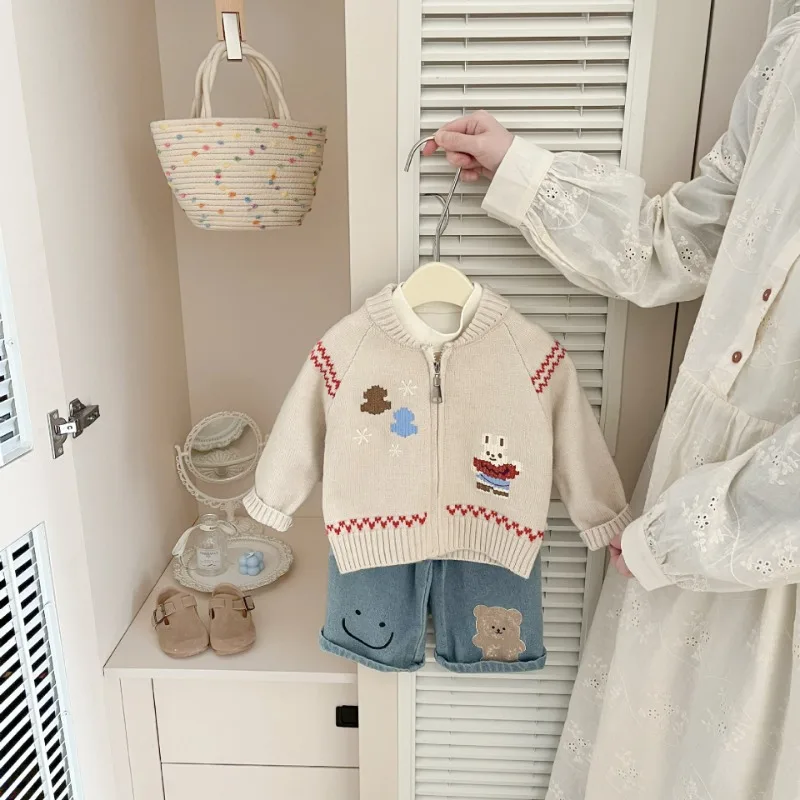 うさぎ刺繍ニットジップアップカーディガン