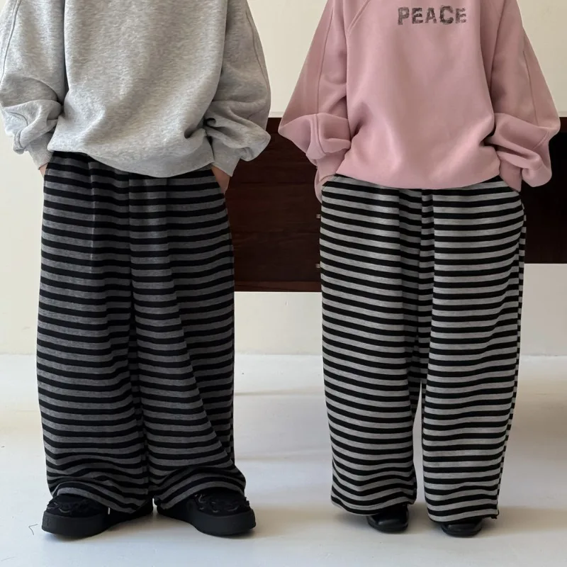 レインボーレタリングストライプワイドパンツ