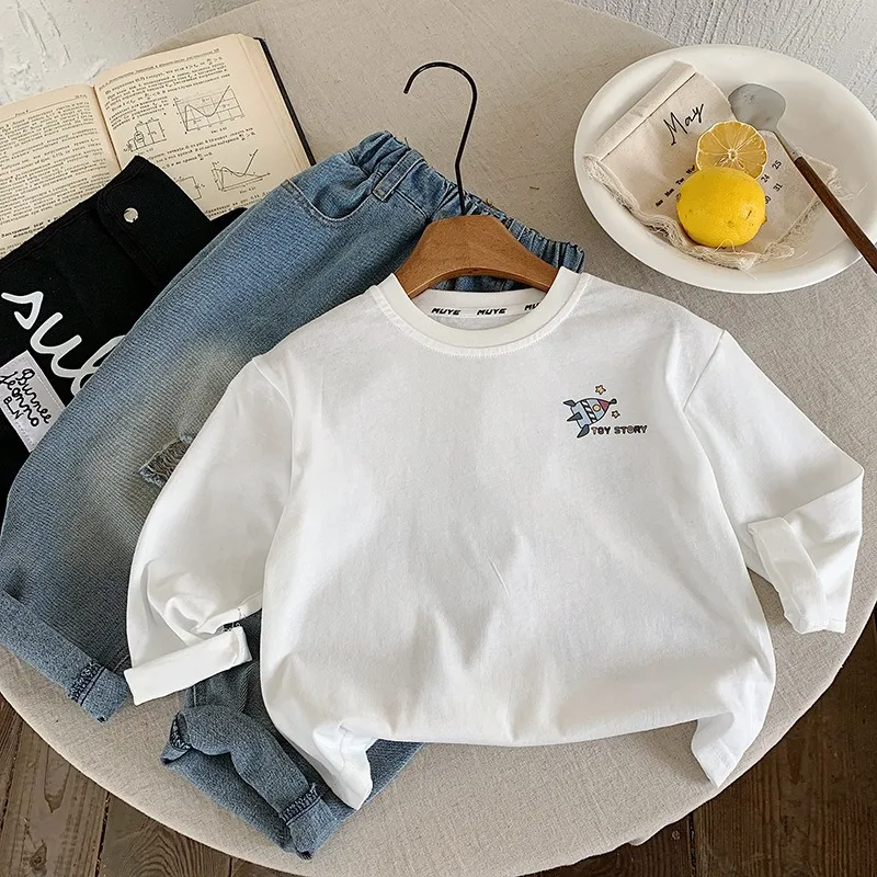 トイロケットイラストプリント長袖クルーネックTシャツ