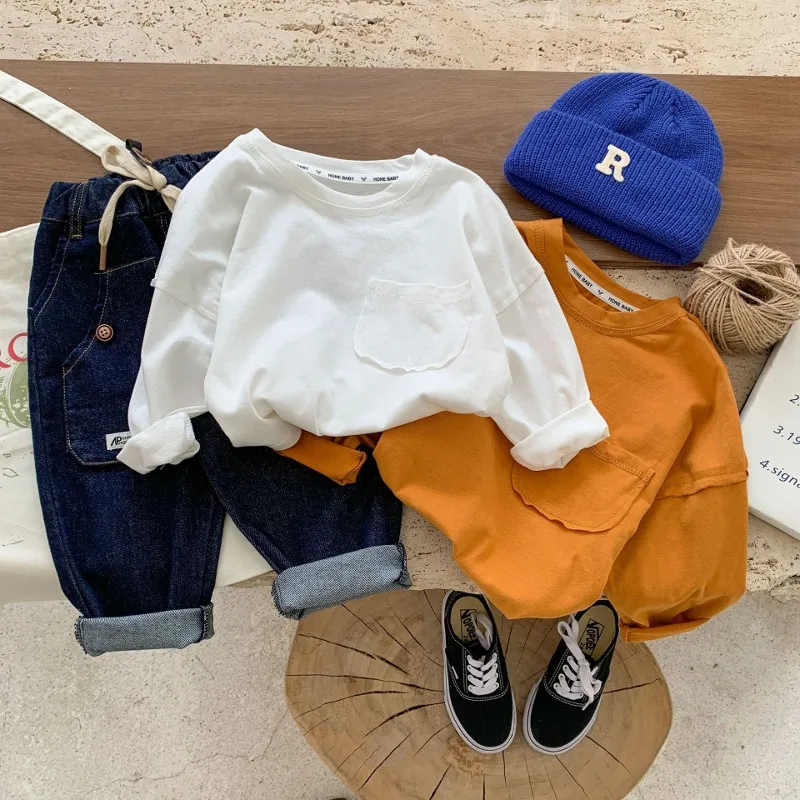 シグネチャーポケット付き無地長袖Tシャツ
