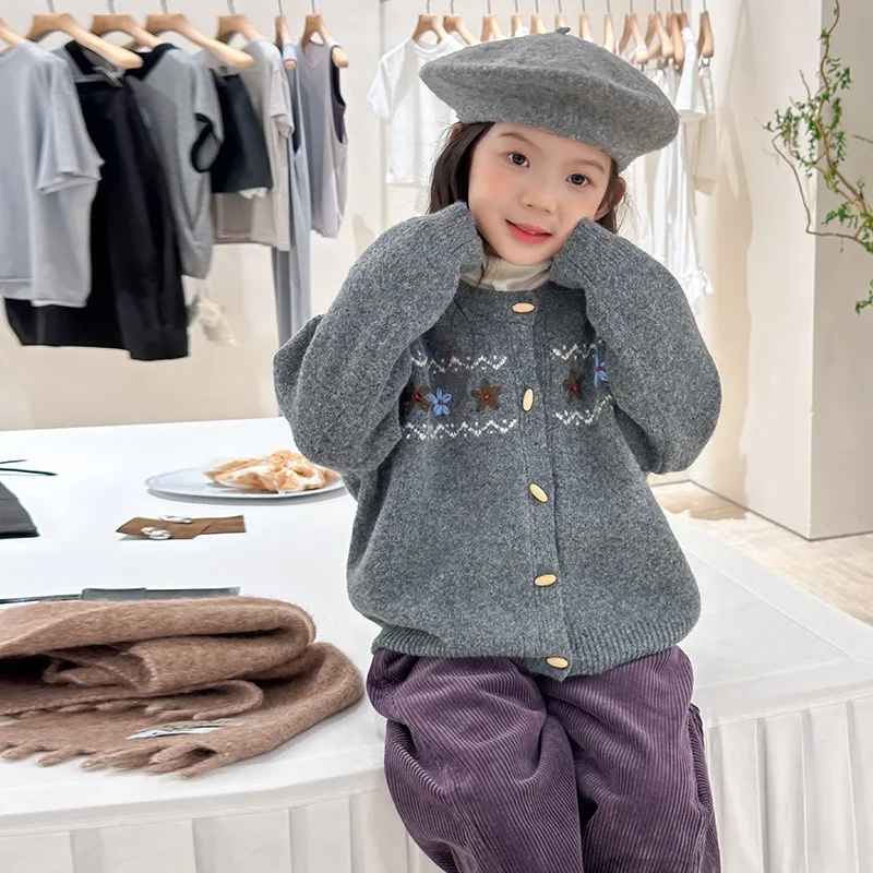 手編み風レトロ小花刺繍ニットカーディガン