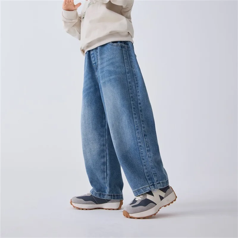 ウォッシュ加工ワイドシルエットデニムパンツ