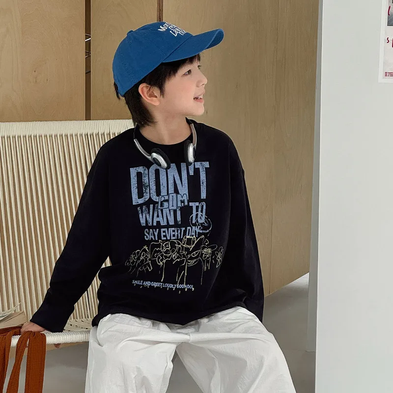 ウィンクレタリンググラフィティ長袖Tシャツ