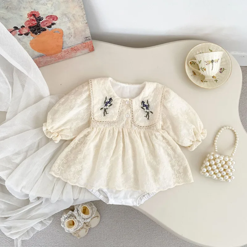 フラワー刺繍襟総レース長袖ドレスロンパース