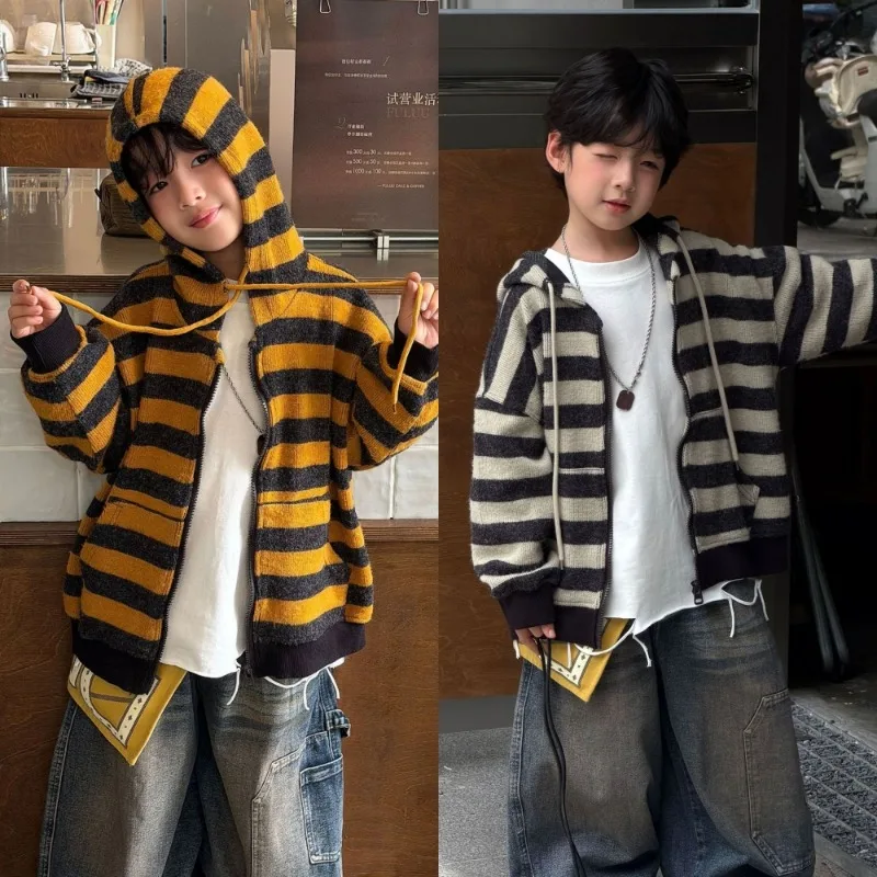 【KID】ストライプフード付きジップアップジャケット