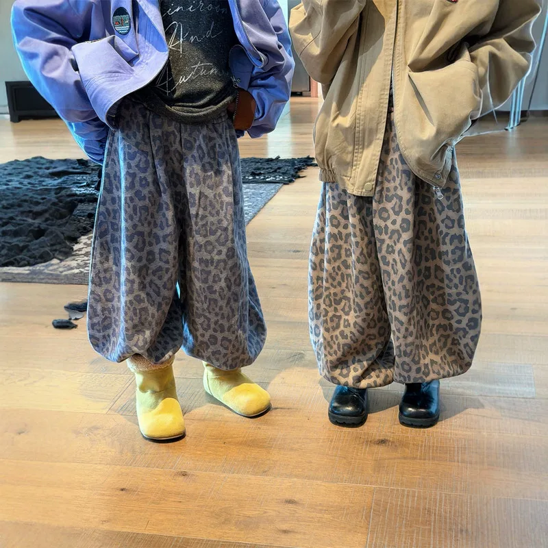 ヒョウ柄プリントニットランタンパンツ