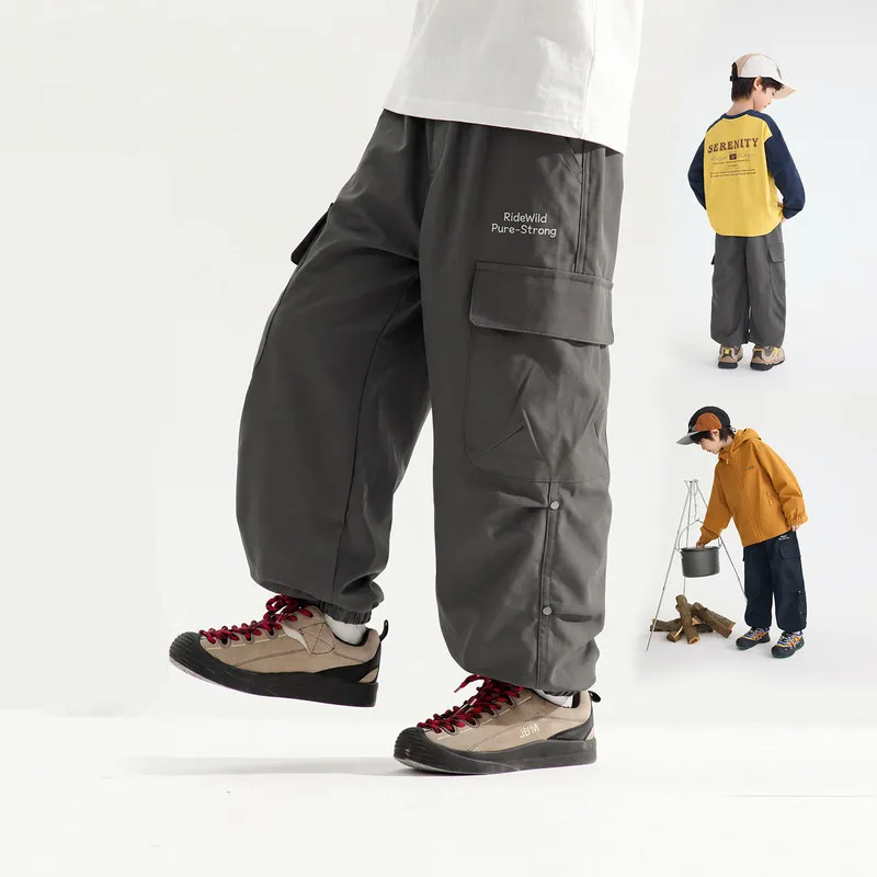 男の子アウトドアキャンプカーゴパンツ