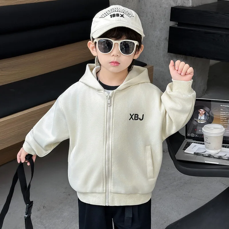 【KID】アイボリーロゴ入りゆったりジップアップパーカー