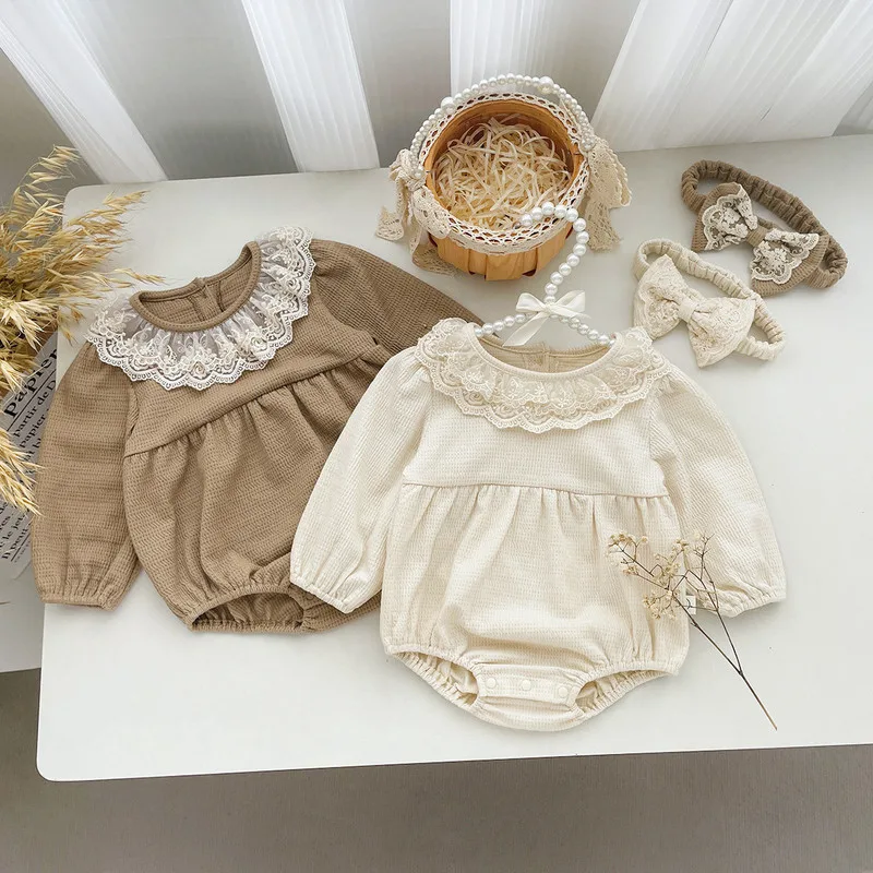 【BABY】レースフリル襟ワッフル長袖ロンパース