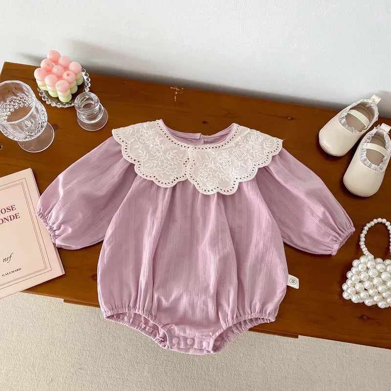 【BABY】フラワーレースビッグカラー長袖ロンパース