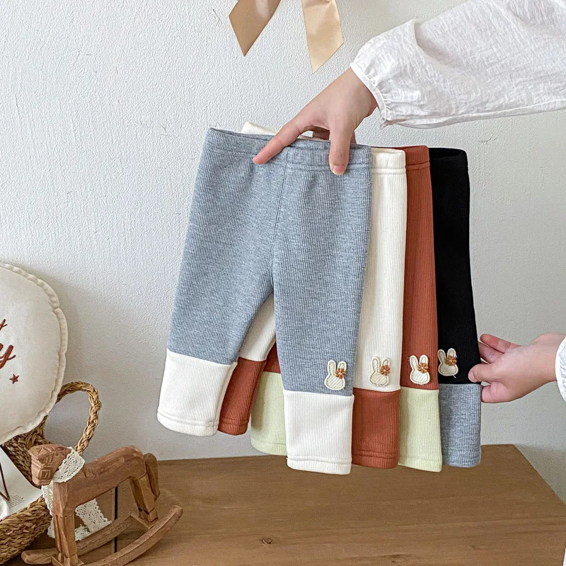 【BABY】あったか裏起毛 うさぎワッペン 配色リブレギンス