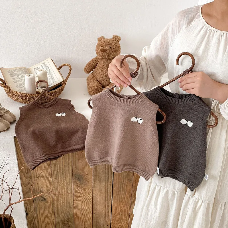 【BABY】ワンポイントアイ刺繍クルーネックニットベスト