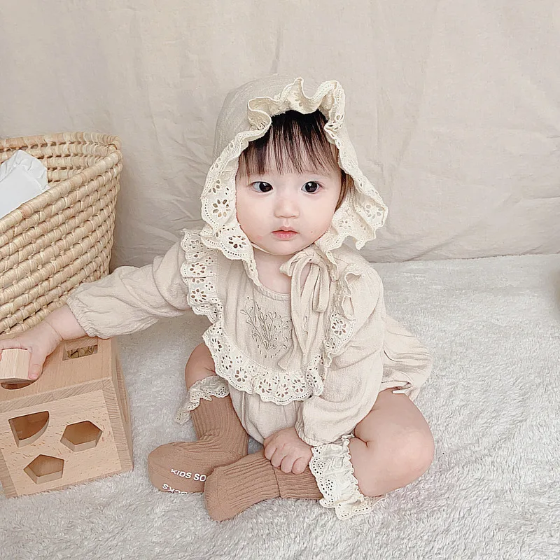 【BABY】スカラップレースフリル長袖ロンパース