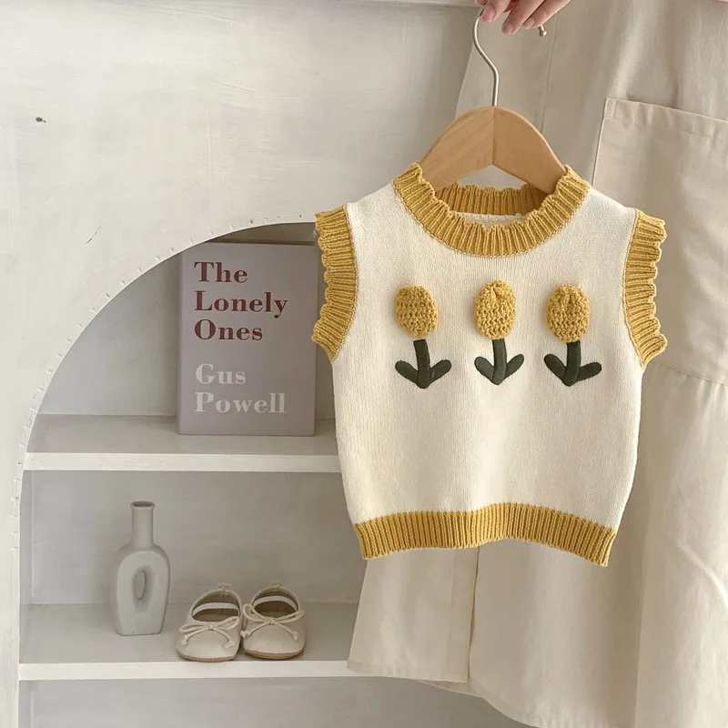【BABY】立体フラワーモチーフクルーネックニットベスト