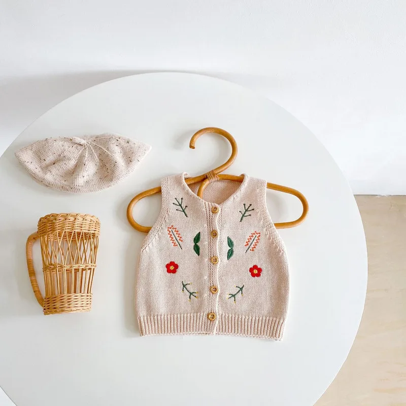 【BABY】フラワー刺繍フロントボタンニットベスト
