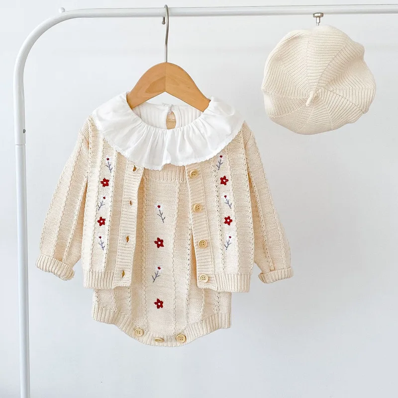 【セット】フラワー刺繍ニットカーディガンサロペットロンパースセット