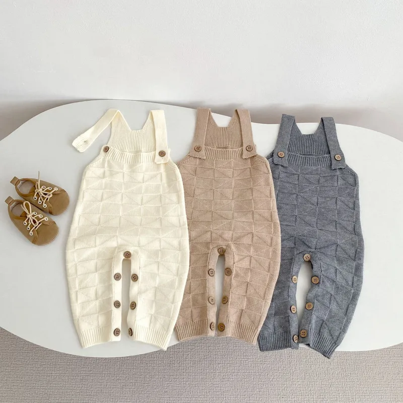 【BABY】ジオメトリック柄ニットサロペットカバーオール