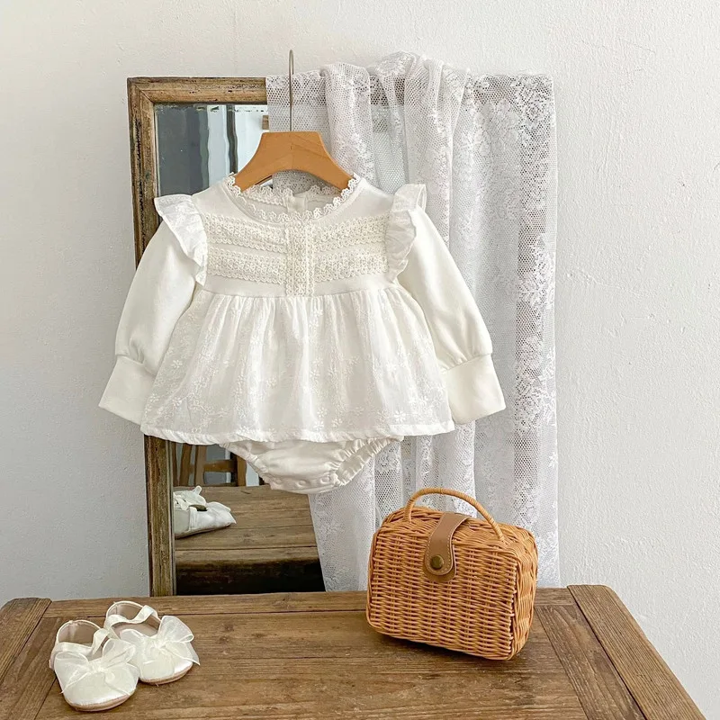 【BABY】フラワー刺繍レース切替ロンパース