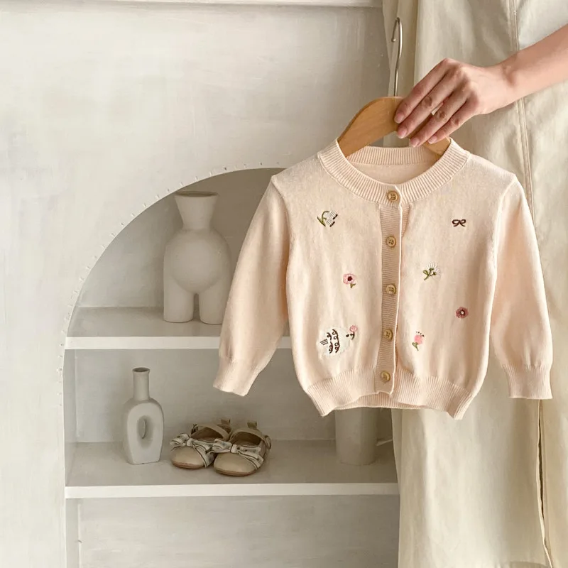 【BABY】フラワー刺繍ラウンドネックニットカーディガン