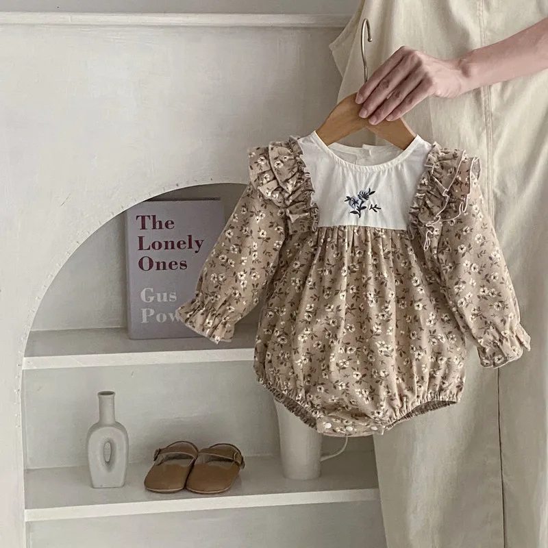 【BABY】フラワー刺繍小花柄フリル切替長袖ロンパース