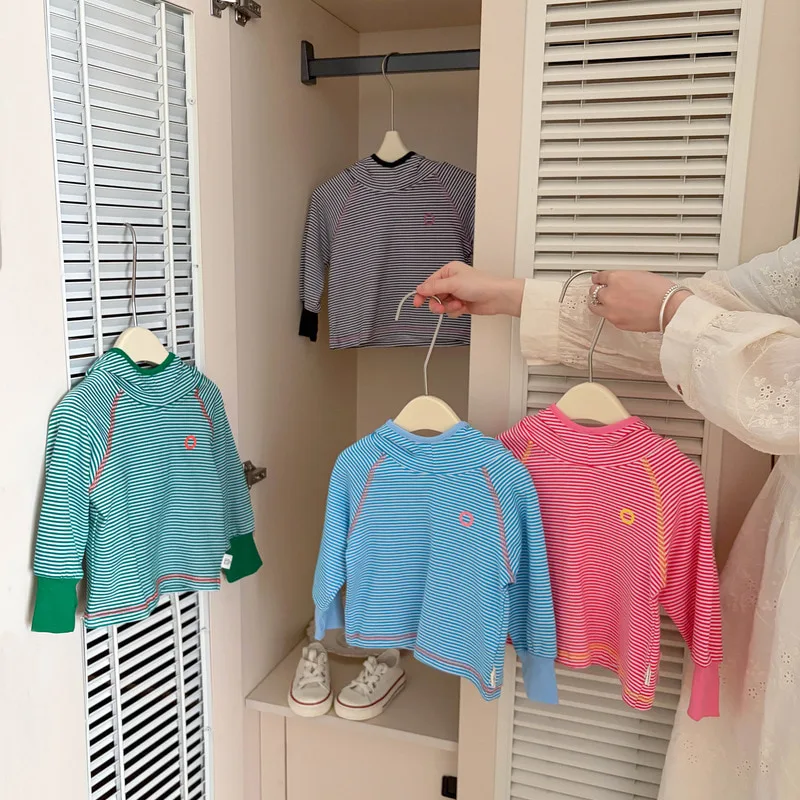【BABY】配色ラグランストライプフードTシャツ