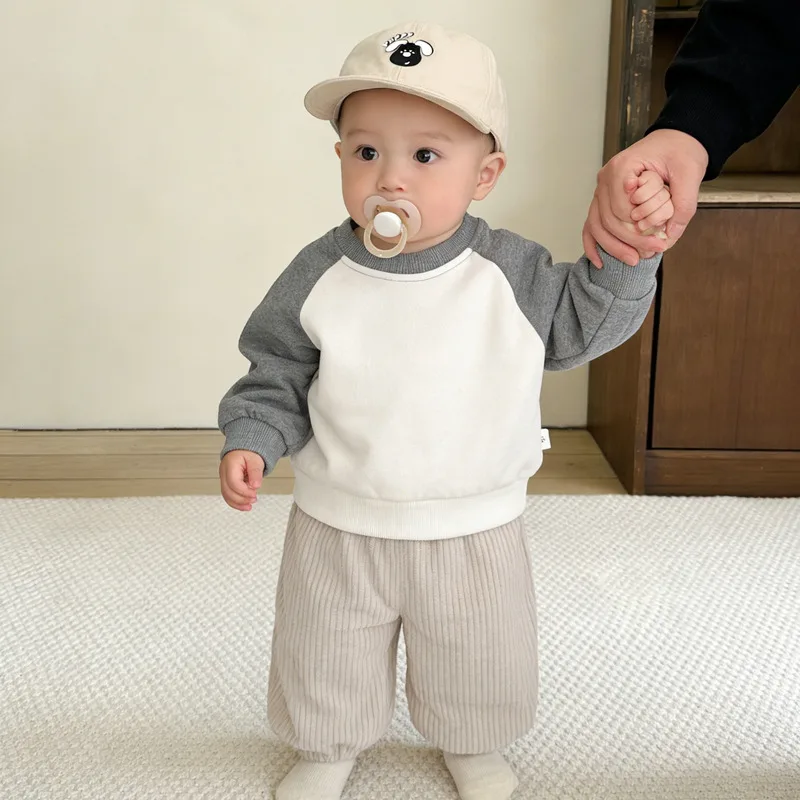 【BABY】ラグラン配色長袖スウェットプルオーバー