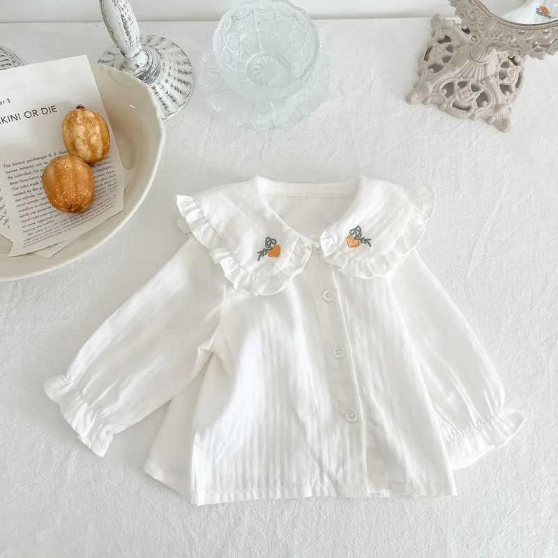 オレンジハート刺繍フリル襟ブラウス