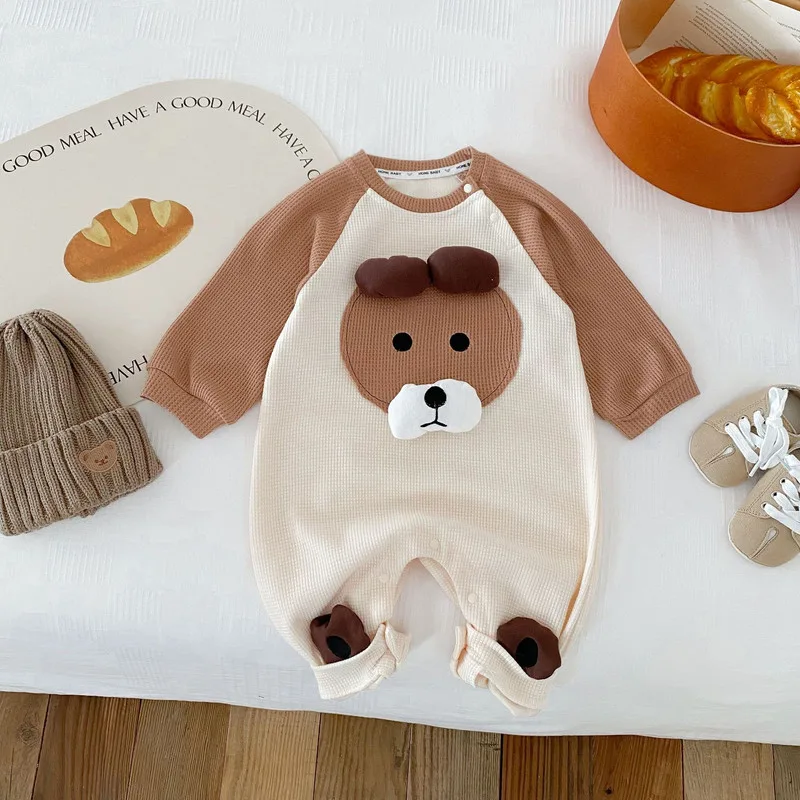 【BABY】立体くまフェイス長袖ラグランロンパース
