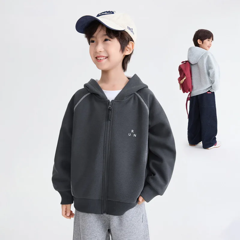 【KID】英字ロゴフードジップアップパーカー