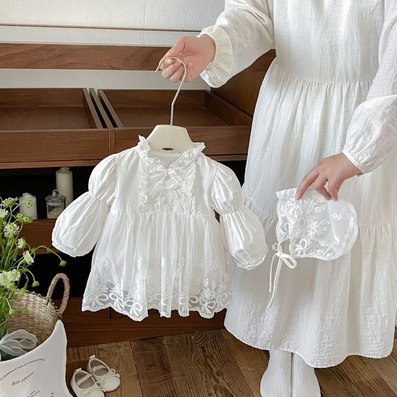 【BABY】レースフリル長袖スカート風ロンパース