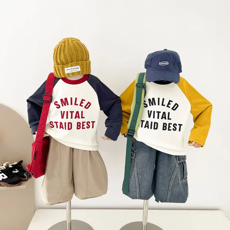 【KID】バイタルスマイル英字ラグラン長袖Tシャツ