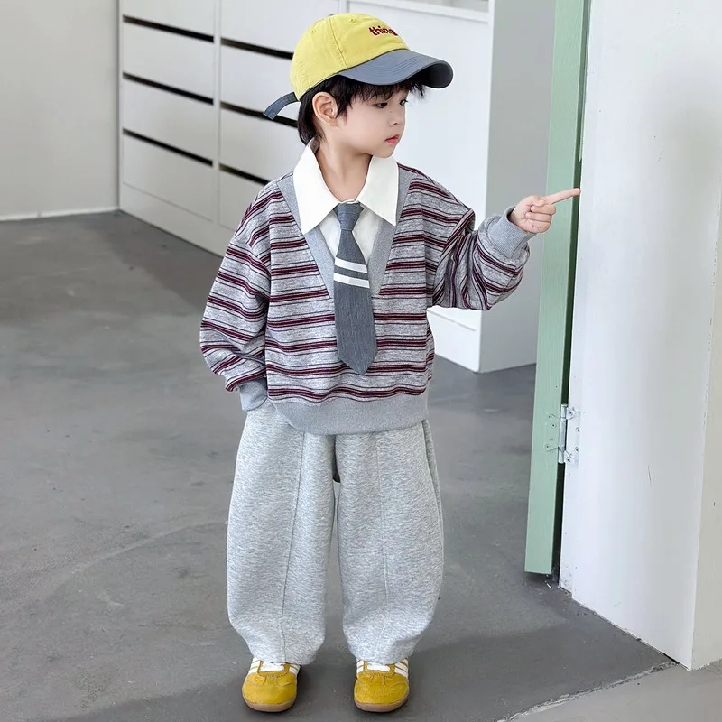 【セット】ストライプネクタイ付きスウェット上下セット
