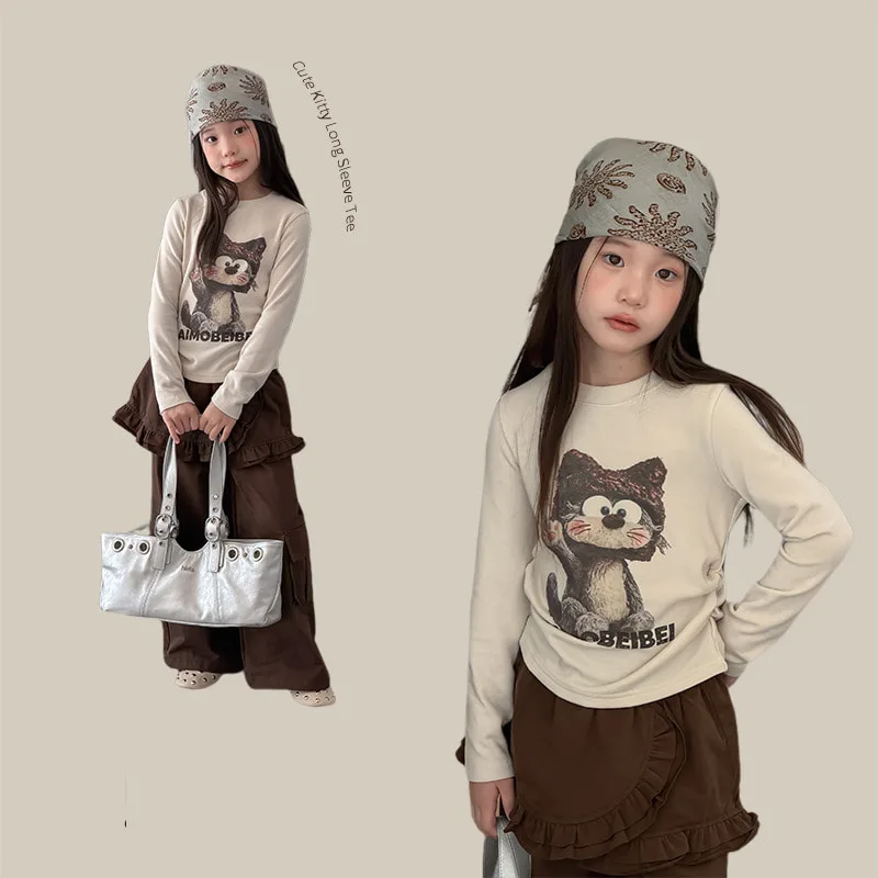 ねこプリント長袖ラウンドネックTシャツ