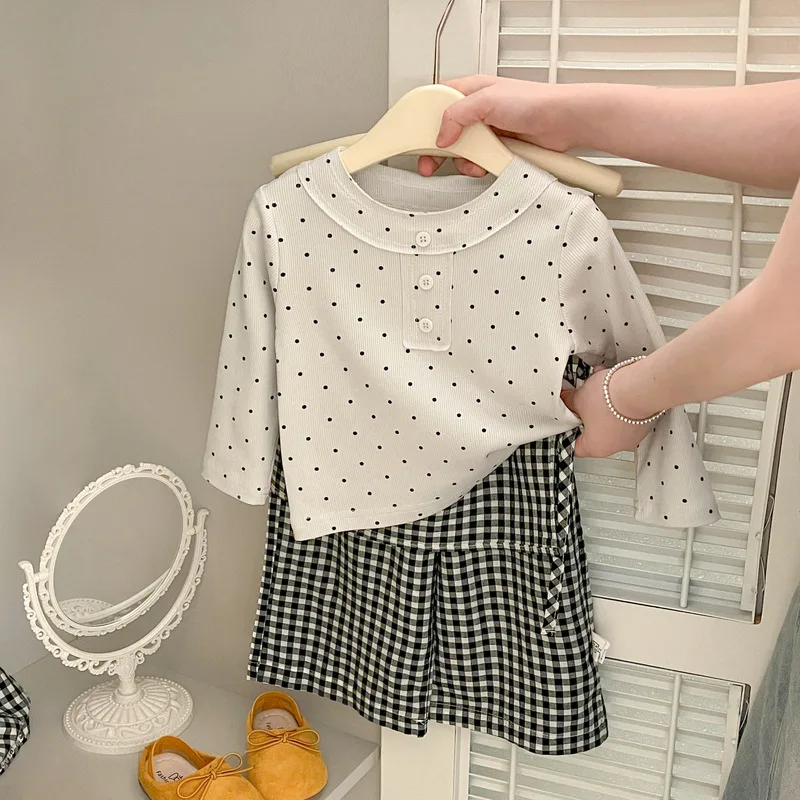 【BABY】アイボリードット柄ラウンドネック長袖Tシャツ