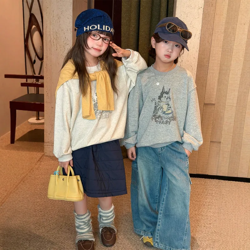 カートゥーンねこプリント長袖Tシャツ