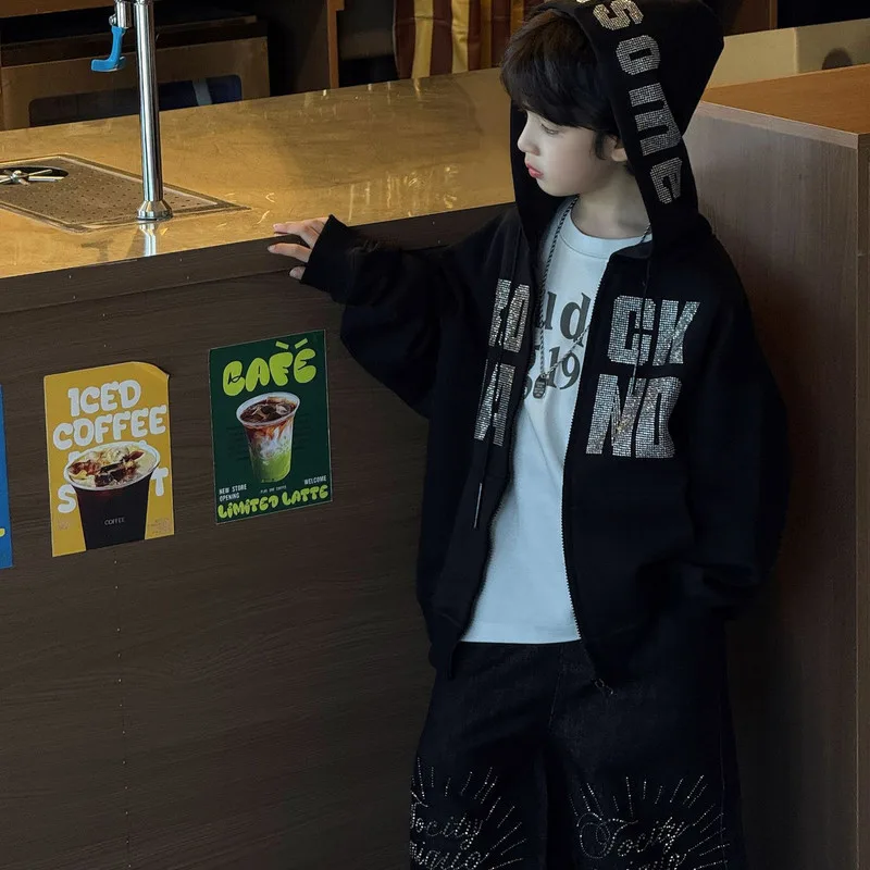 【KID】ブラック英字ラメフードジップアップパーカー