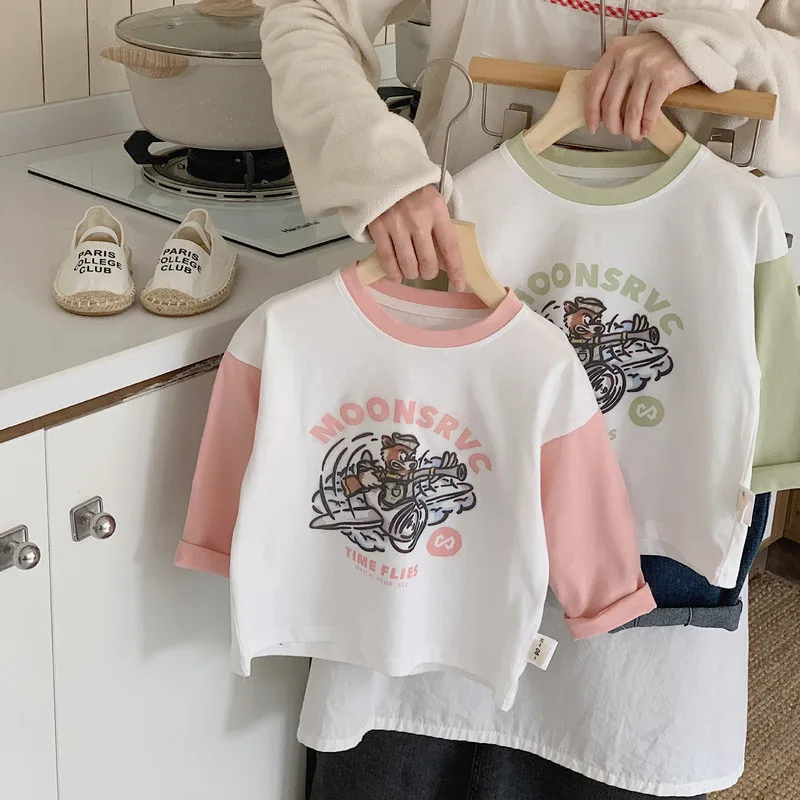 【KID】ムーンフライング英字プリント配色Tシャツ