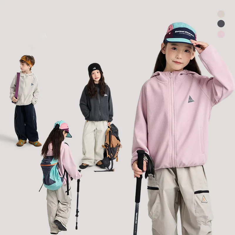【KID】トライアングルロゴフードジップパーカー
