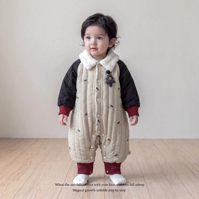 【BABY】子犬柄裏起毛キルティングベビーロンパース