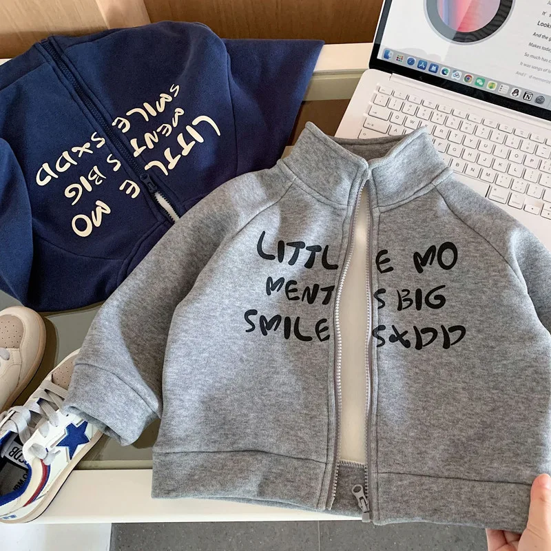 【KID】英字プリント裏起毛ジップジャケット