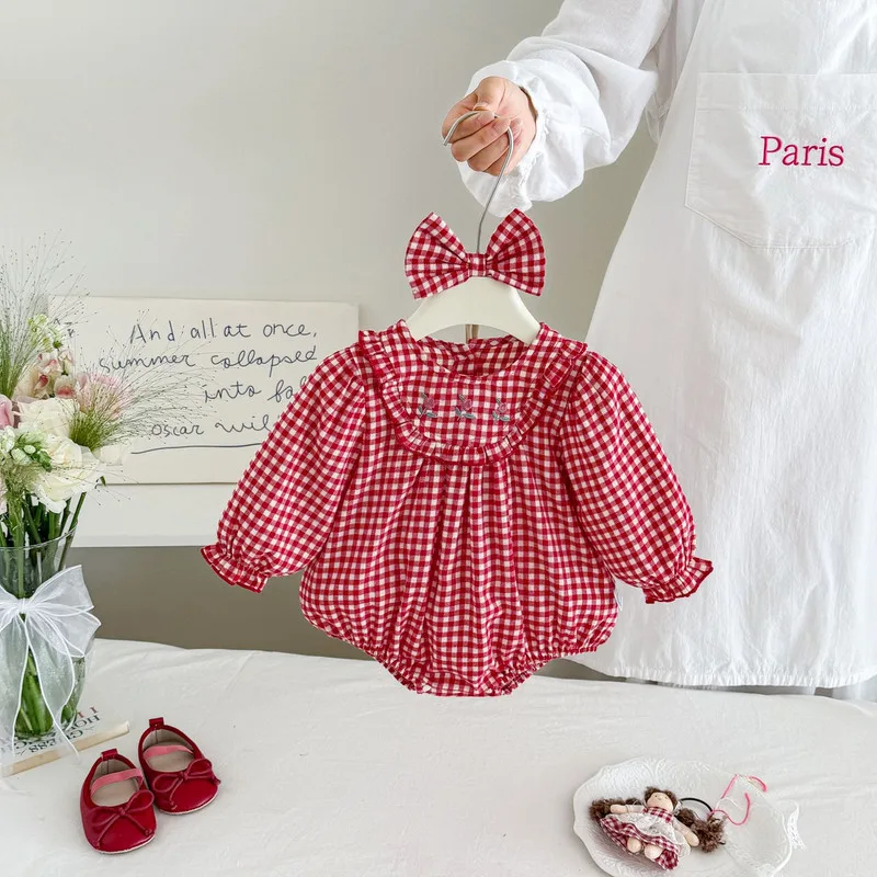 【BABY】レッドチェック長袖フリルロンパース