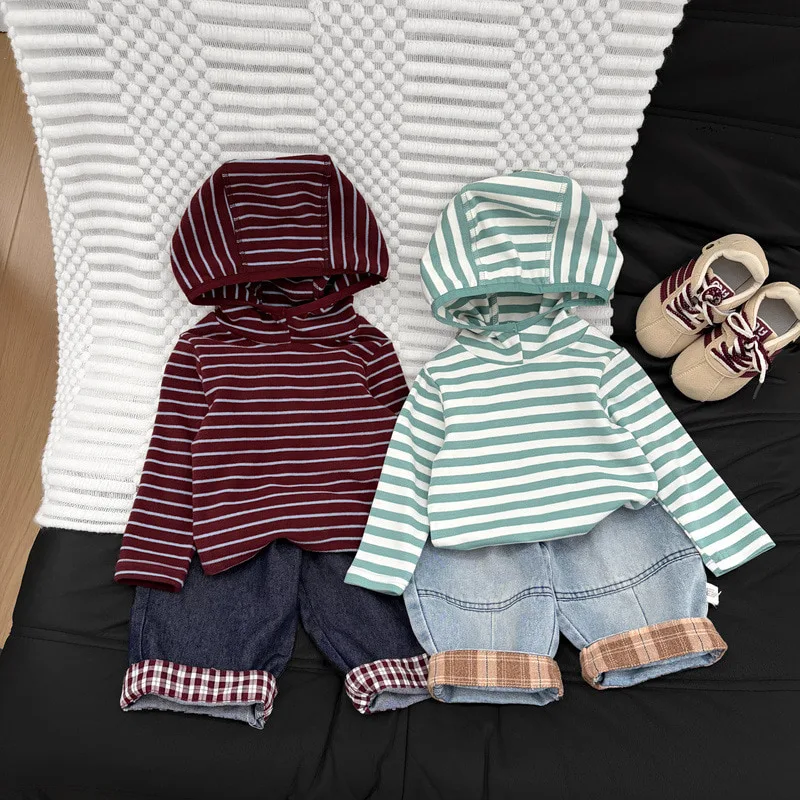 【BABY】フード付きストライプ長袖Tシャツ