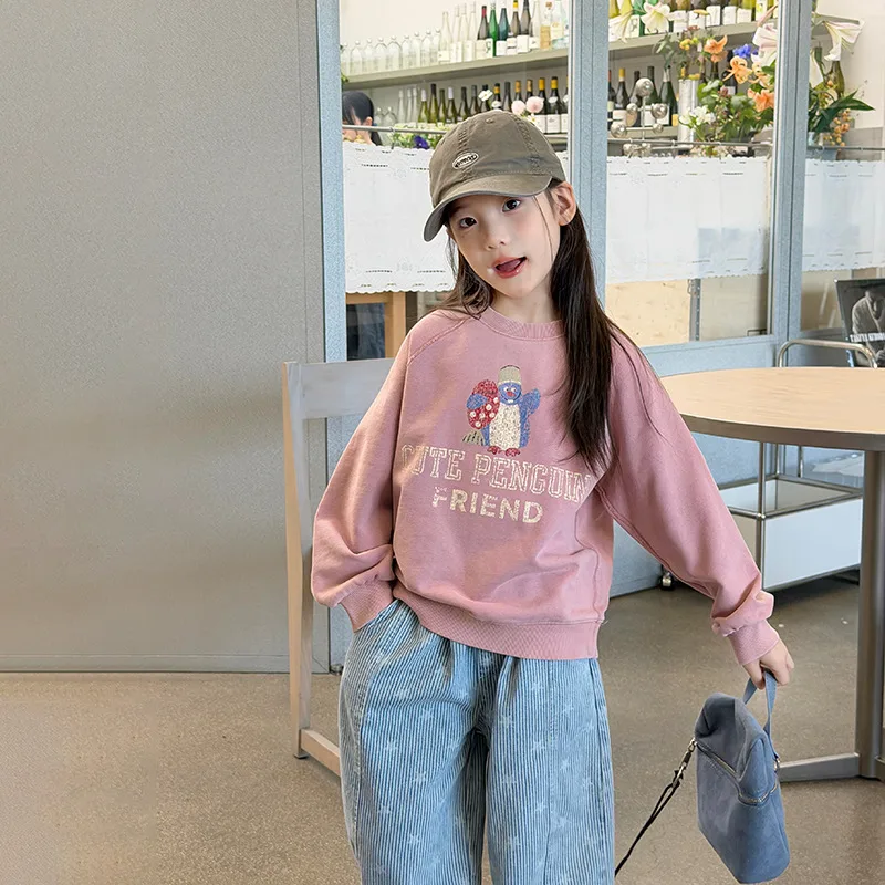 【KID】ペンギンモチーフ英字ロゴ長袖Tシャツ