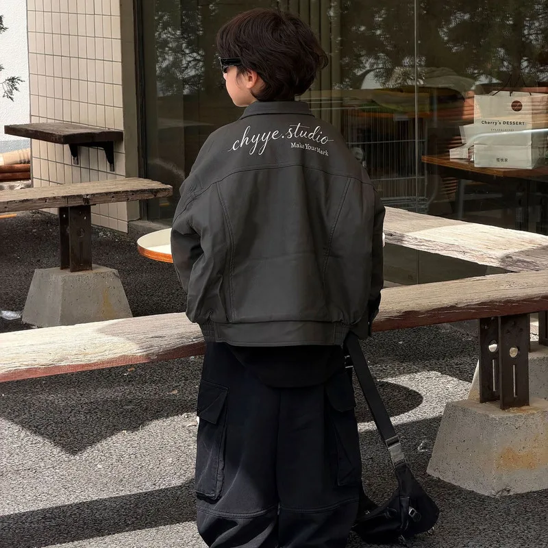 【KID】スタジオロゴバックデザインキッズジャケット