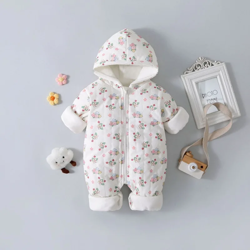 【BABY】冬いちごフラワー柄裏起毛ロンパース